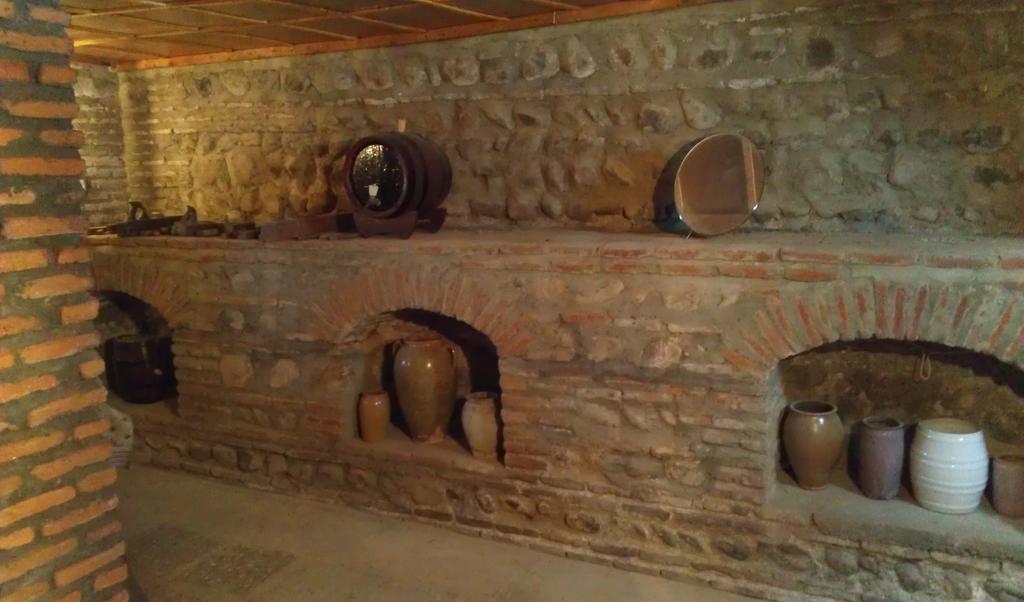 Guest House Shota Sighnaghi Esterno foto
