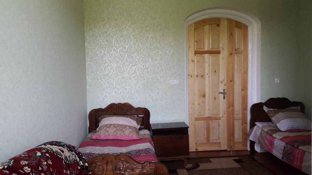 Guest House Shota Sighnaghi Esterno foto