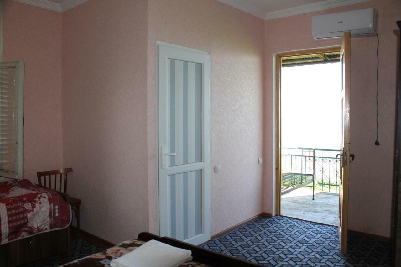 Guest House Shota Sighnaghi Esterno foto