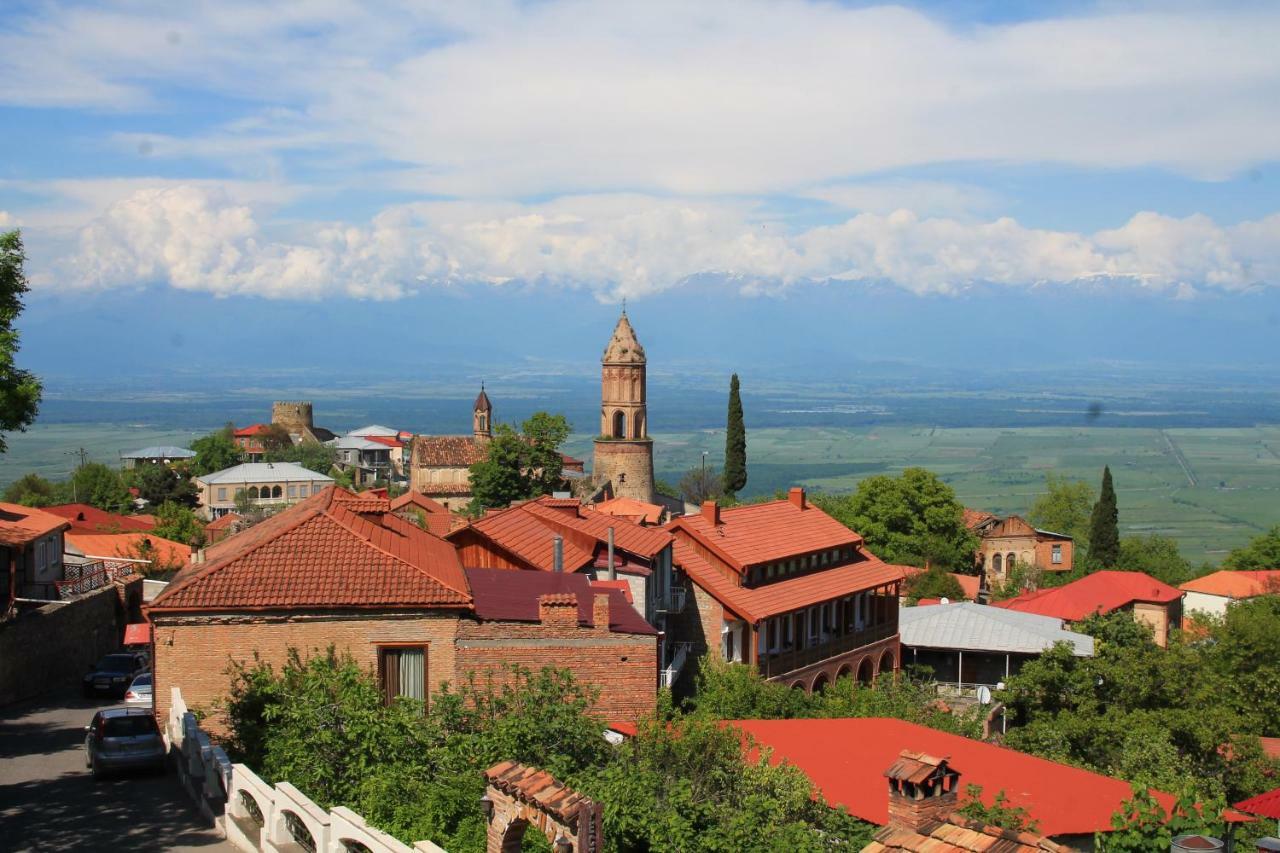Guest House Shota Sighnaghi Esterno foto