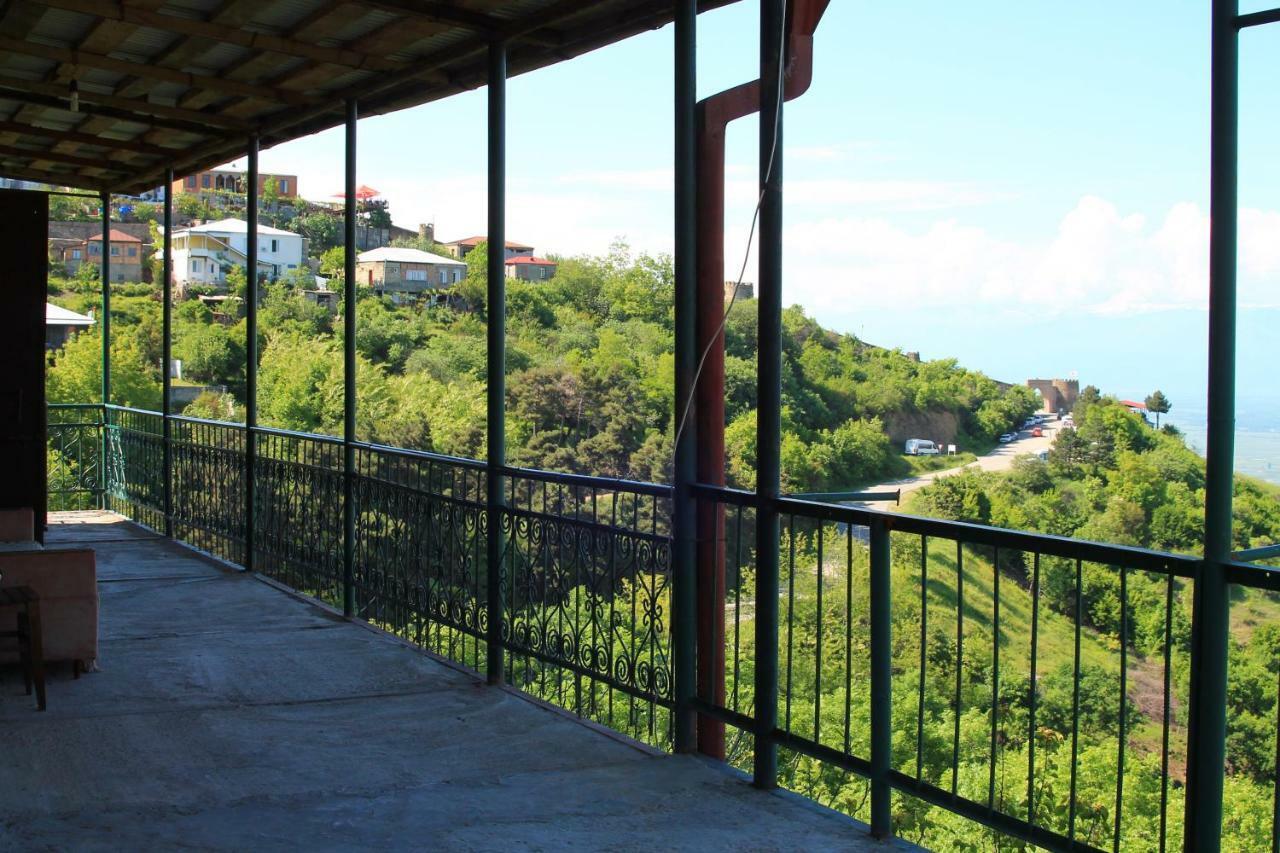 Guest House Shota Sighnaghi Esterno foto